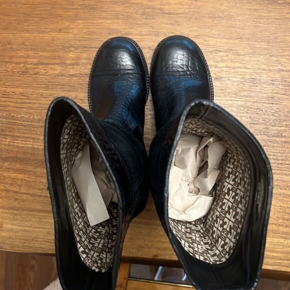 Tory Burch boots - Picture 3 of 6